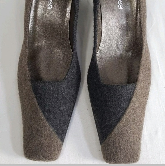 Sergio Rossi EU 37 US 7 Gray Color Block 2.5" Heel Pumps Corpcore Career Classic - Picture 2 of 8